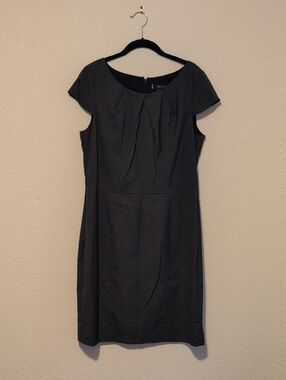 Anne Klein Black Cap Sleeve Pleat-Front Sheath Midi Dress